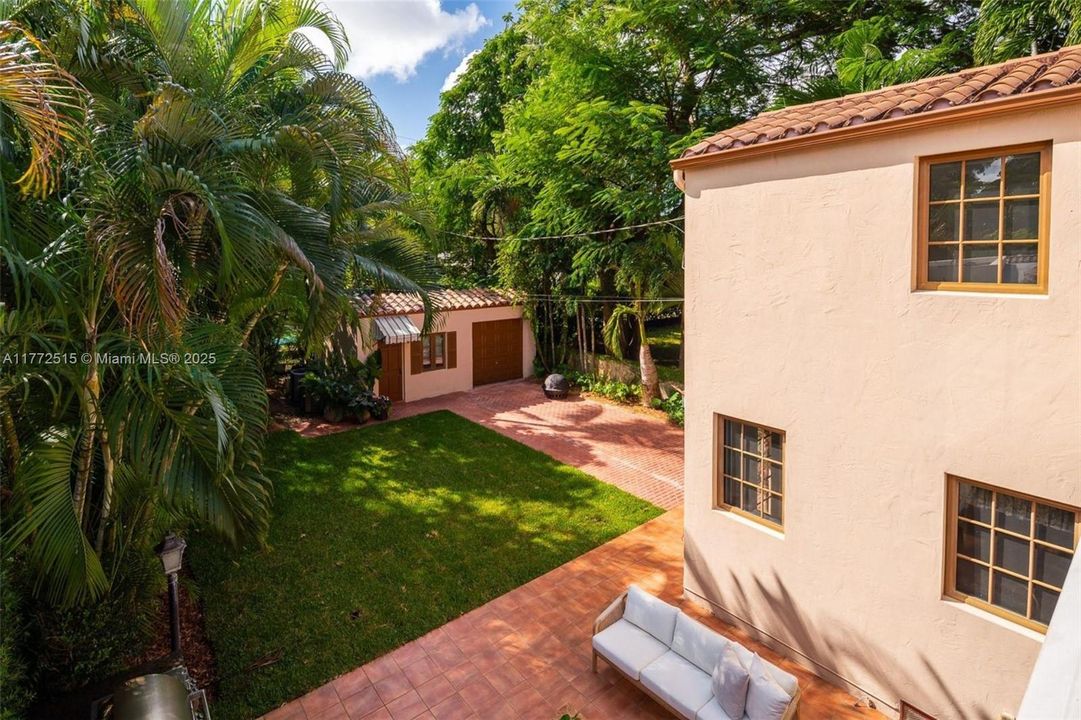 最近租的: $10,500 (4 贝兹, 3 浴室, 2835 平方英尺)