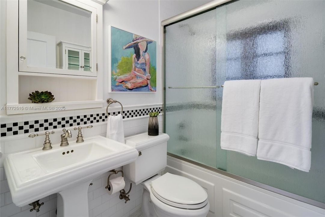 最近租的: $10,500 (4 贝兹, 3 浴室, 2835 平方英尺)