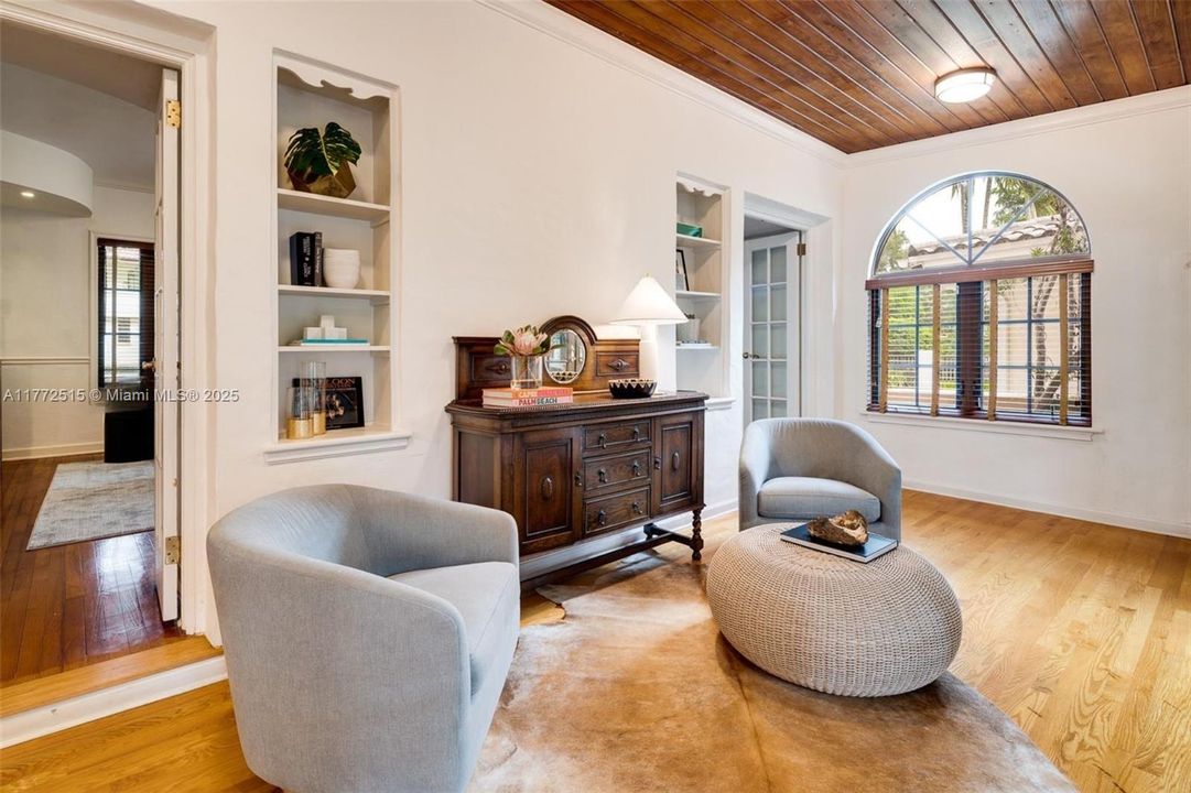 最近租的: $10,500 (4 贝兹, 3 浴室, 2835 平方英尺)