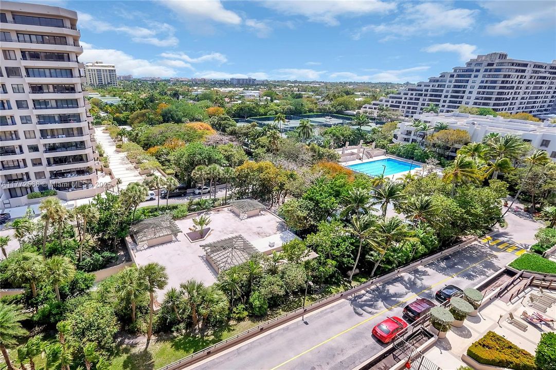 Active With Contract: $8,500 (2 beds, 2 baths, 1485 Square Feet)