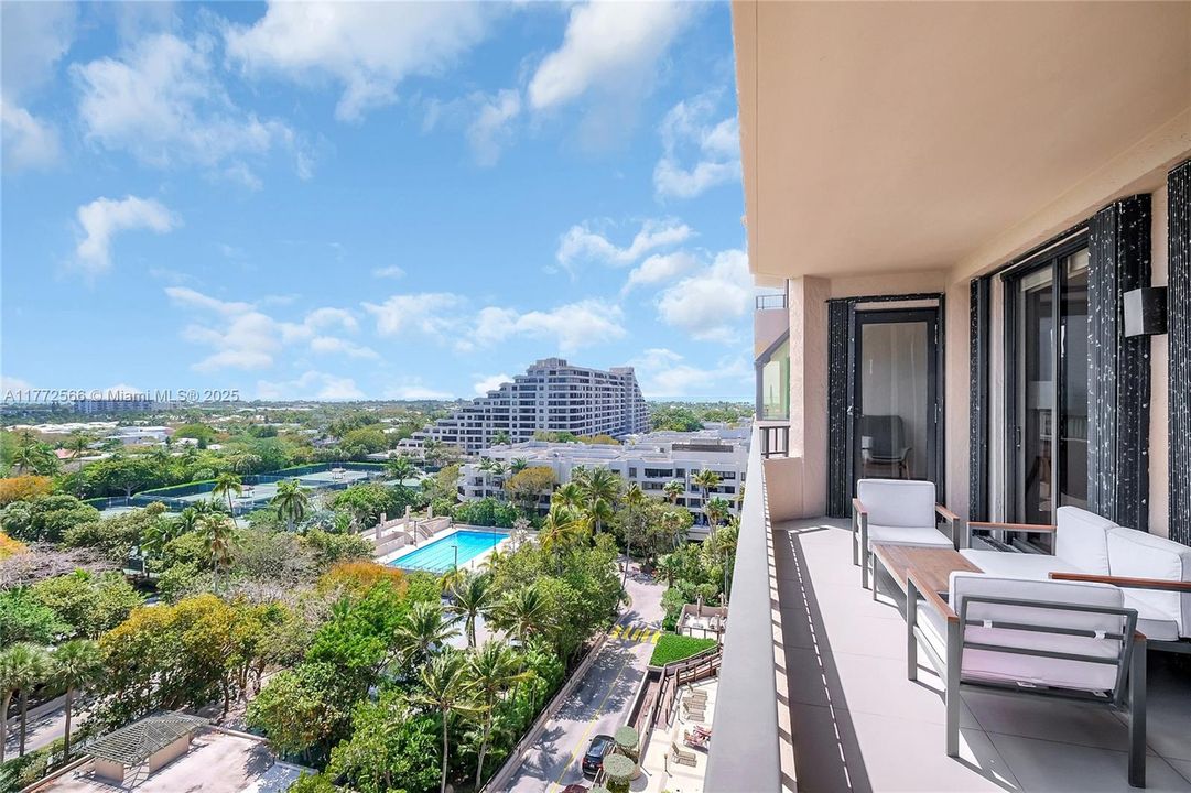 Active With Contract: $8,500 (2 beds, 2 baths, 1485 Square Feet)