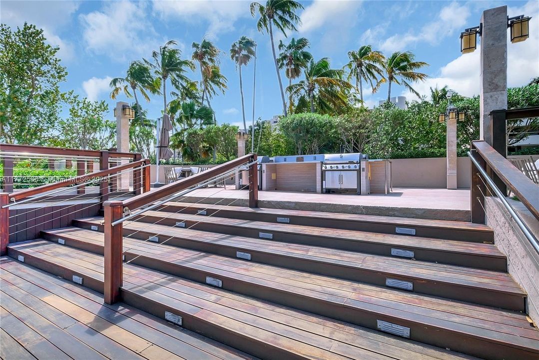 Active With Contract: $8,500 (2 beds, 2 baths, 1485 Square Feet)