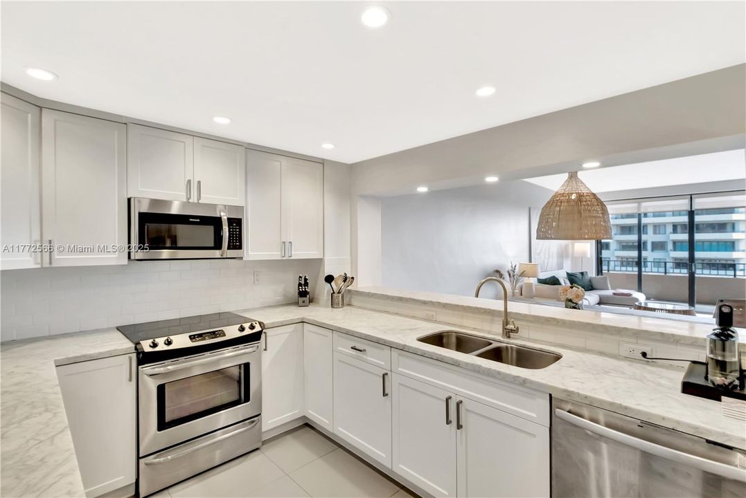 Active With Contract: $8,500 (2 beds, 2 baths, 1485 Square Feet)