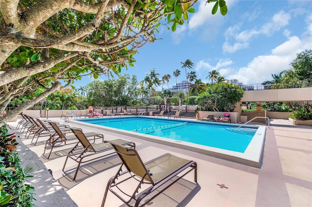 Active With Contract: $8,500 (2 beds, 2 baths, 1485 Square Feet)