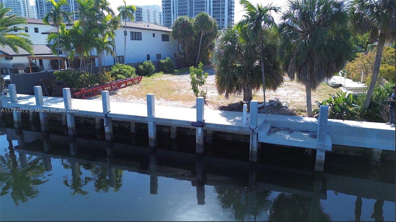 For Sale: $2,800,000 (0.30 acres)