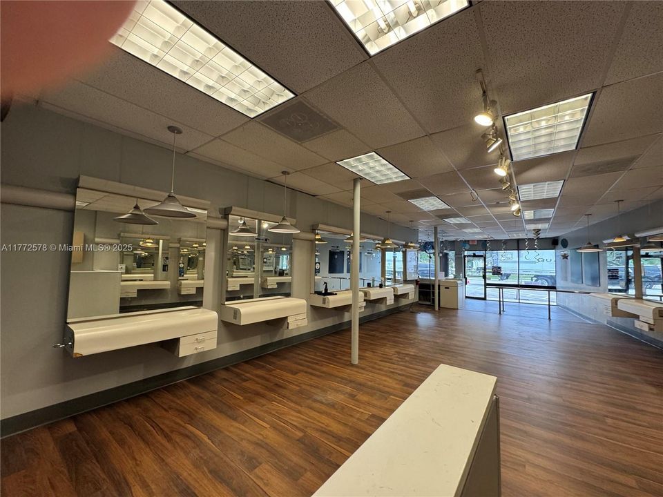 Recently Rented: $5,500 (0 beds, 0 baths, 0 Square Feet)