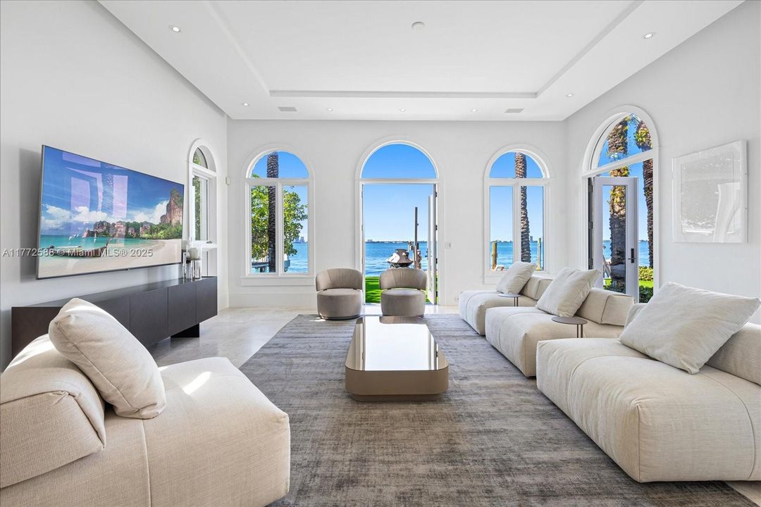 For Sale: $30,000,000 (6 beds, 7 baths, 8748 Square Feet)