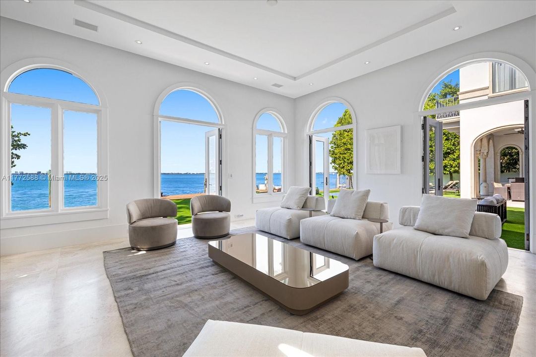 For Sale: $30,000,000 (6 beds, 7 baths, 8748 Square Feet)