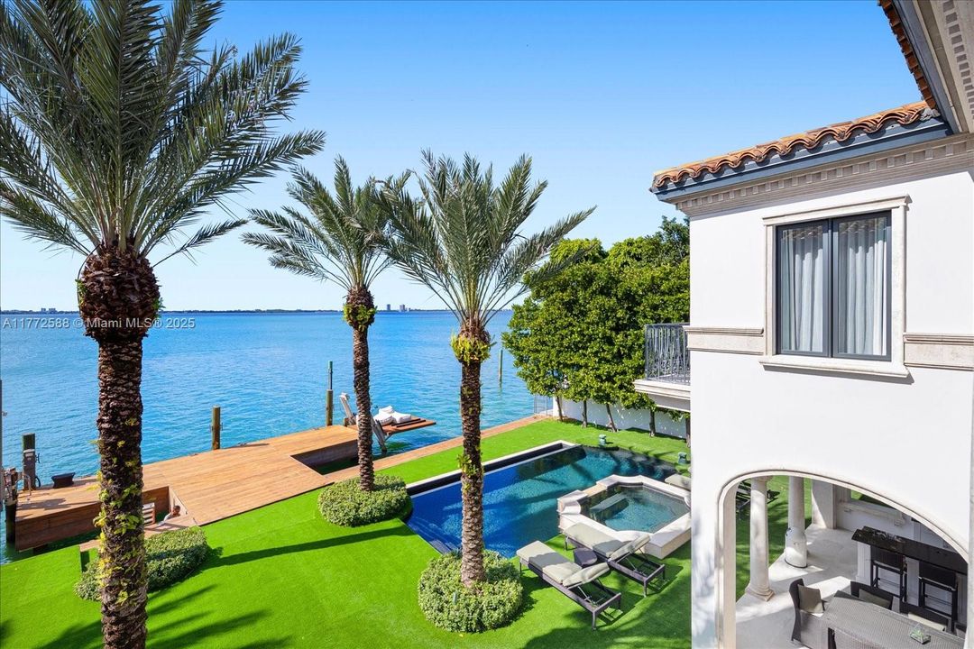 For Sale: $30,000,000 (6 beds, 7 baths, 8748 Square Feet)