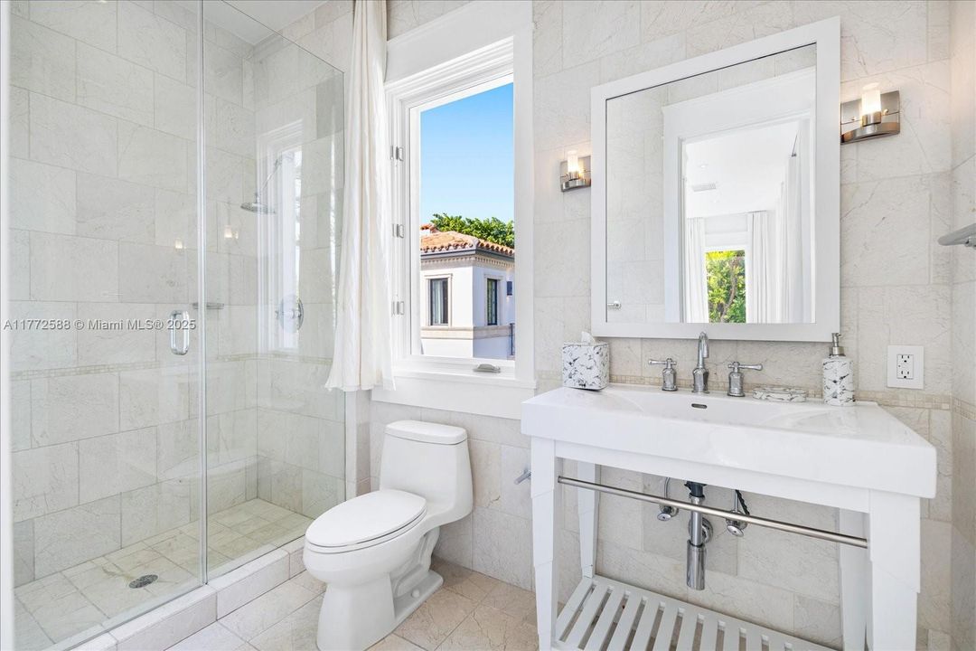 For Sale: $30,000,000 (6 beds, 7 baths, 8748 Square Feet)