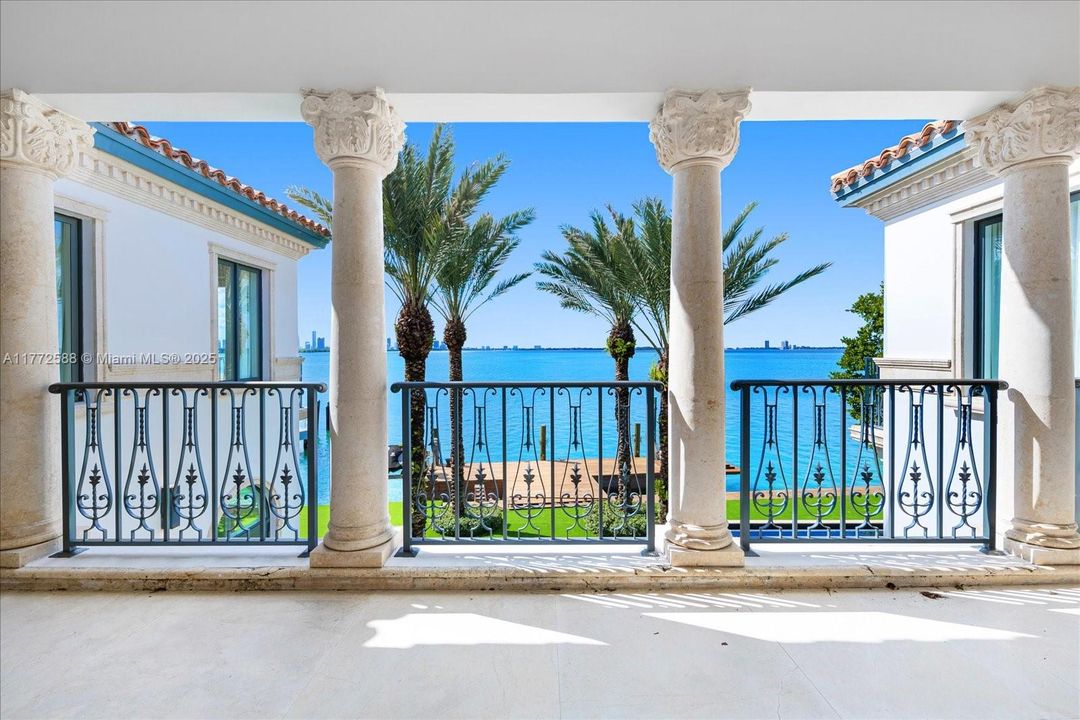 For Sale: $30,000,000 (6 beds, 7 baths, 8748 Square Feet)