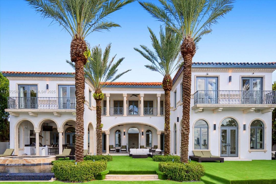 For Sale: $30,000,000 (6 beds, 7 baths, 8748 Square Feet)