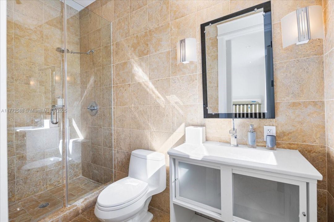 For Sale: $30,000,000 (6 beds, 7 baths, 8748 Square Feet)