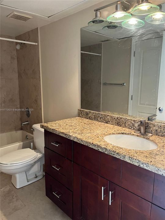 Недавно арендовано: $2,194 (2 спален, 2 ванн, 1121 Квадратных фут)