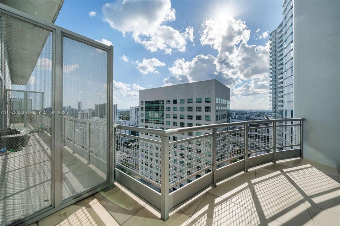 Недавно арендовано: $3,850 (2 спален, 2 ванн, 1155 Квадратных фут)