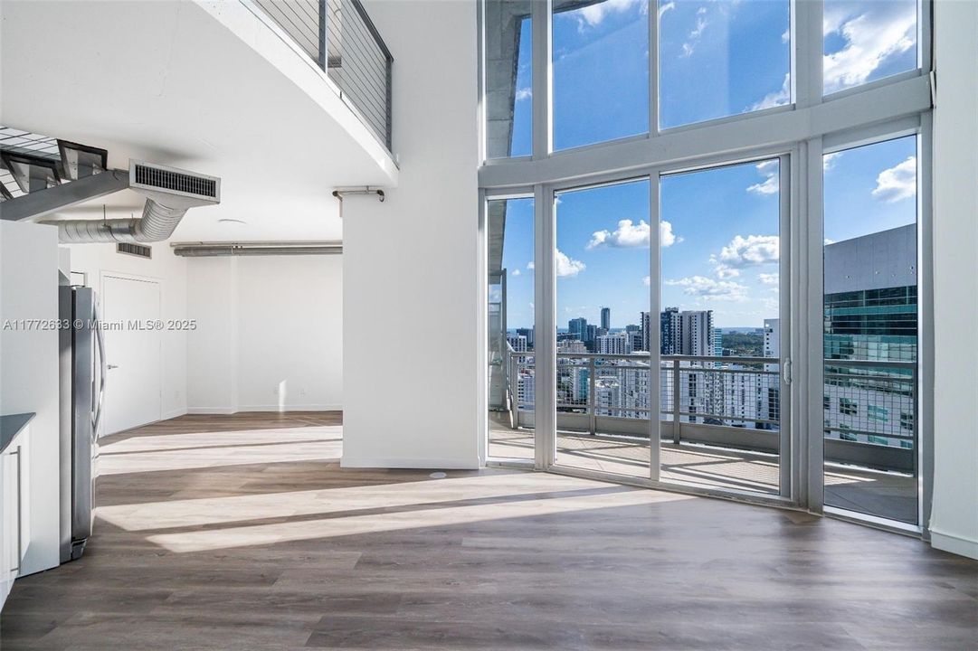 Недавно арендовано: $3,850 (2 спален, 2 ванн, 1155 Квадратных фут)