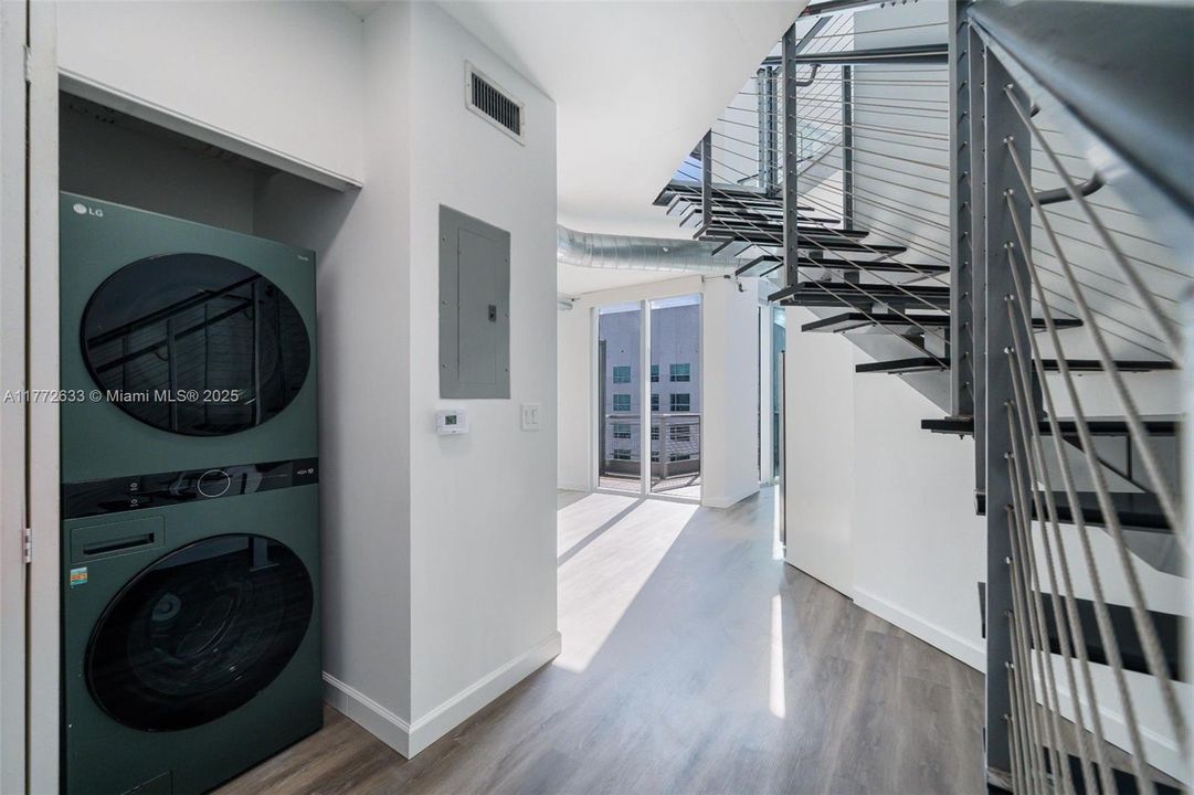 Недавно арендовано: $3,850 (2 спален, 2 ванн, 1155 Квадратных фут)