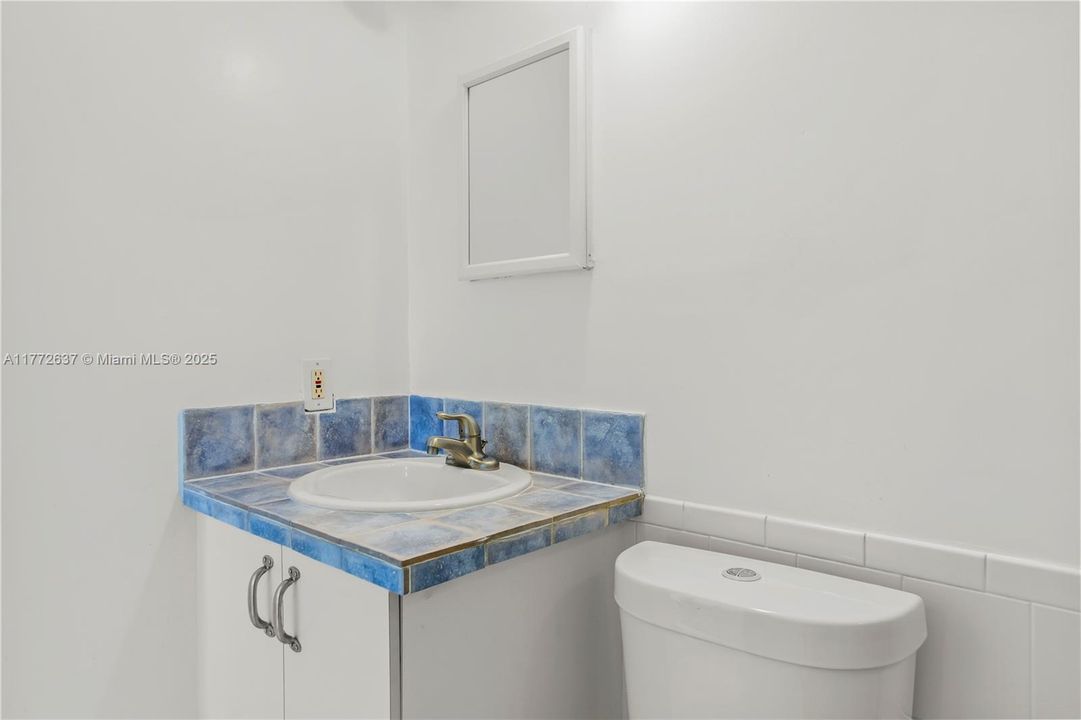 Recientemente alquilado: $2,750 (3 camas, 2 baños, 1116 Pies cuadrados)