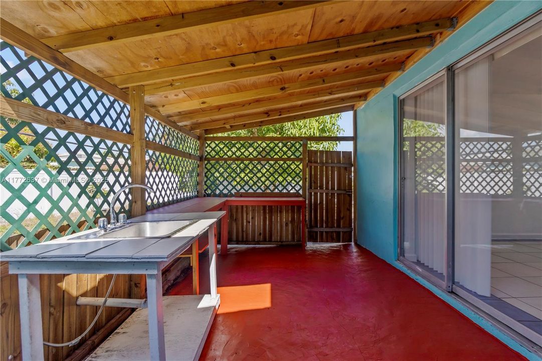 Recientemente alquilado: $2,750 (3 camas, 2 baños, 1116 Pies cuadrados)