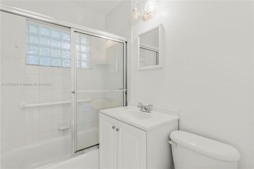 Recientemente alquilado: $2,750 (3 camas, 2 baños, 1116 Pies cuadrados)