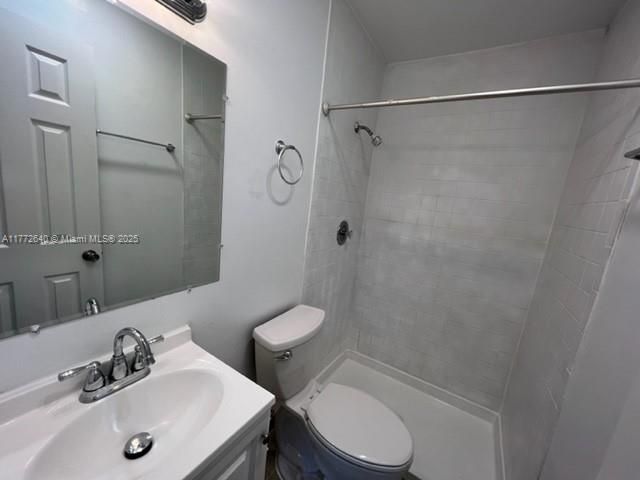 Recently Rented: $2,100 (3 beds, 2 baths, 0 Square Feet)