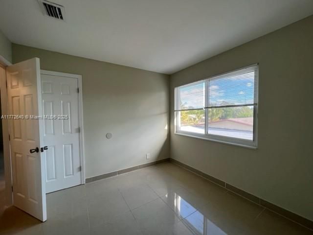 Recently Rented: $2,100 (3 beds, 2 baths, 0 Square Feet)