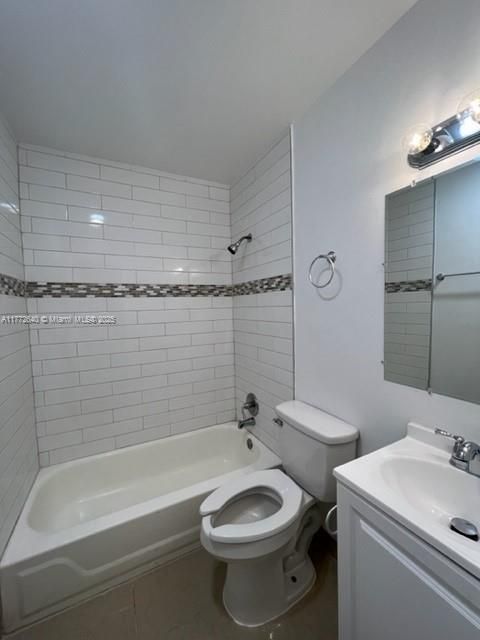 Recently Rented: $2,100 (3 beds, 2 baths, 0 Square Feet)