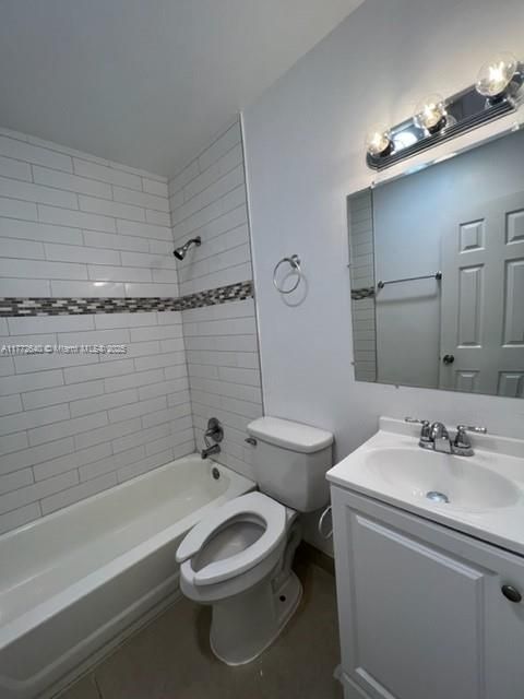 Recently Rented: $2,100 (3 beds, 2 baths, 0 Square Feet)