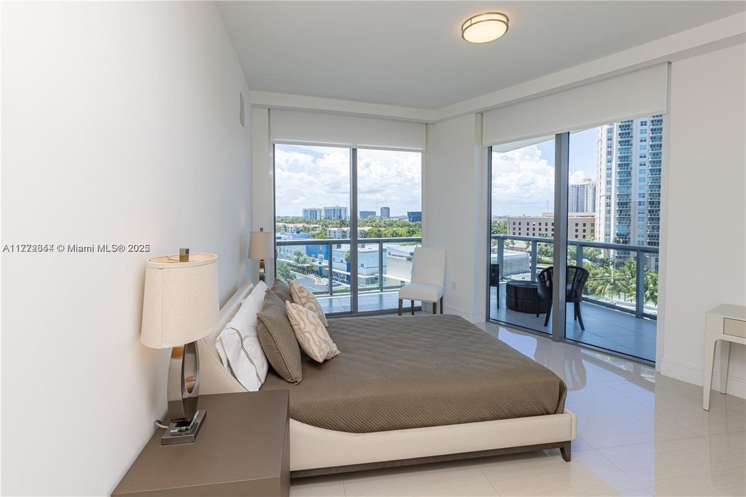 Recently Rented: $17,500 (4 beds, 6 baths, 3801 Square Feet)