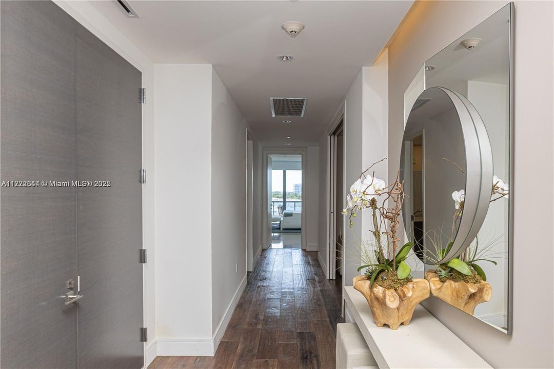 Recently Rented: $17,500 (4 beds, 6 baths, 3801 Square Feet)