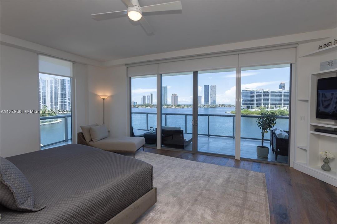 Recently Rented: $17,500 (4 beds, 6 baths, 3801 Square Feet)