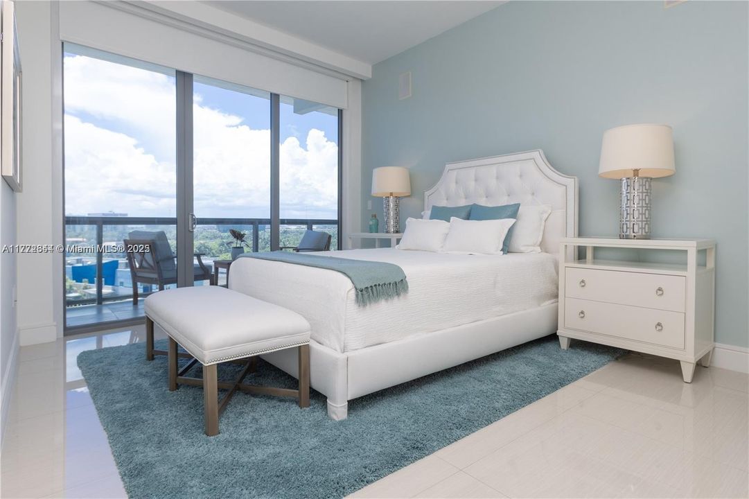 Recently Rented: $17,500 (4 beds, 6 baths, 3801 Square Feet)