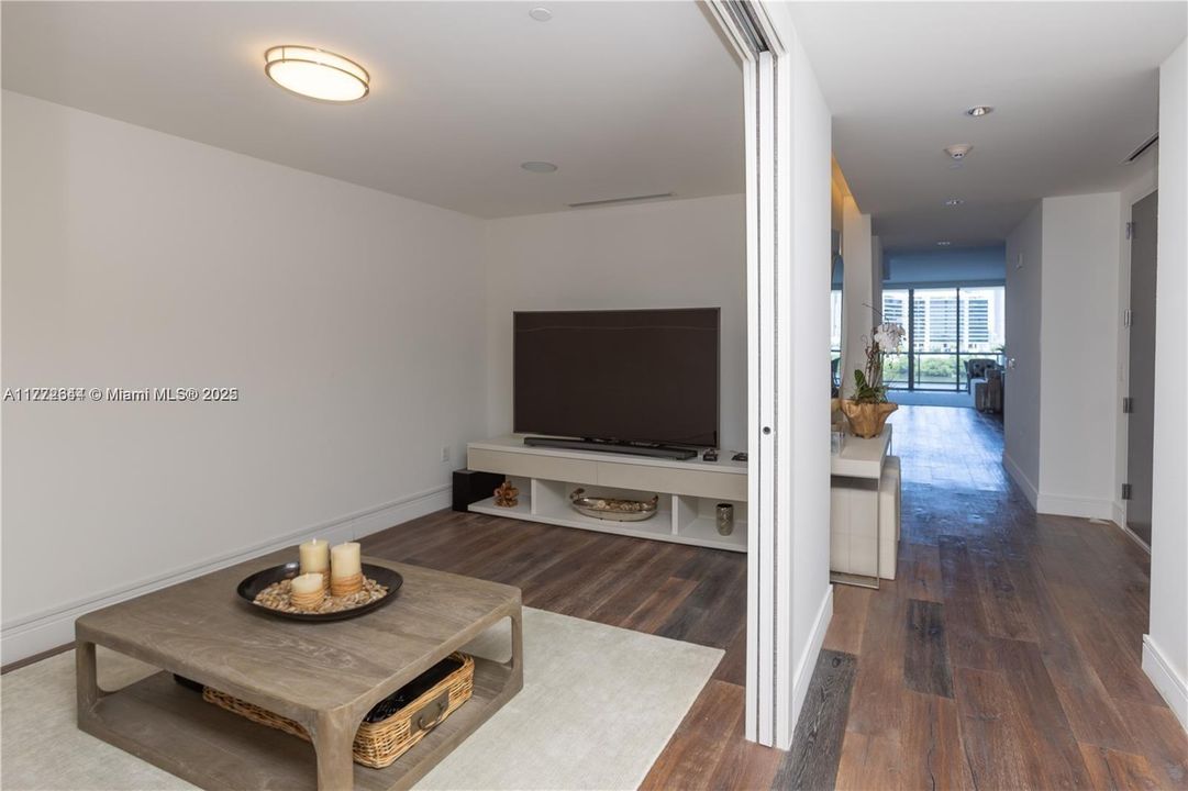 Recently Rented: $17,500 (4 beds, 6 baths, 3801 Square Feet)