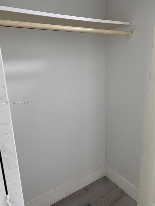 Recently Rented: $1,950 (1 beds, 1 baths, 873 Square Feet)