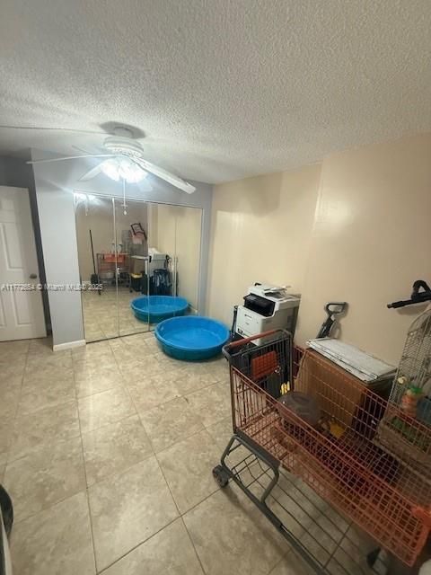 Vendido Recientemente: $289,900 (3 camas, 2 baños, 1140 Pies cuadrados)