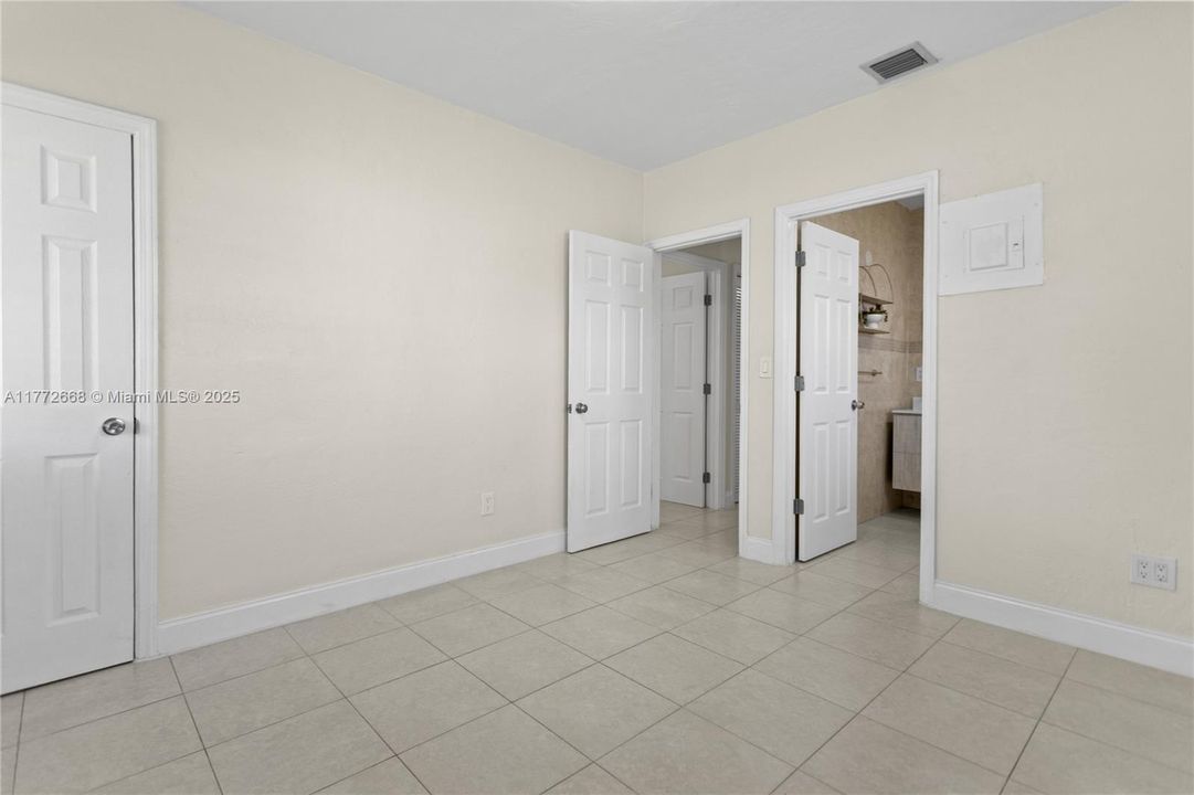 最近租的: $3,595 (4 贝兹, 2 浴室, 1600 平方英尺)