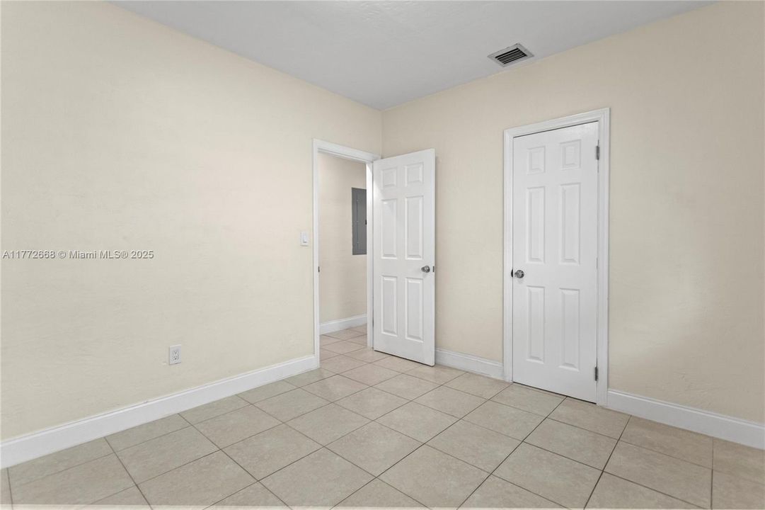 最近租的: $3,595 (4 贝兹, 2 浴室, 1600 平方英尺)