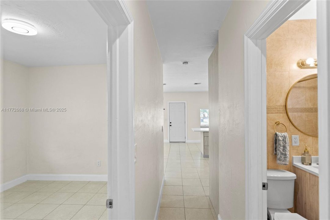 最近租的: $3,595 (4 贝兹, 2 浴室, 1600 平方英尺)