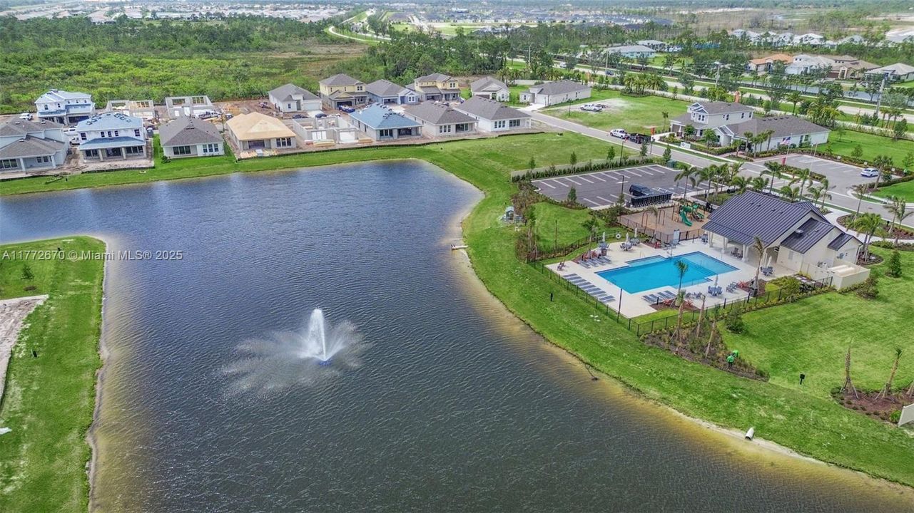 En Venta: $648,900 (5 camas, 3 baños, 2394 Pies cuadrados)