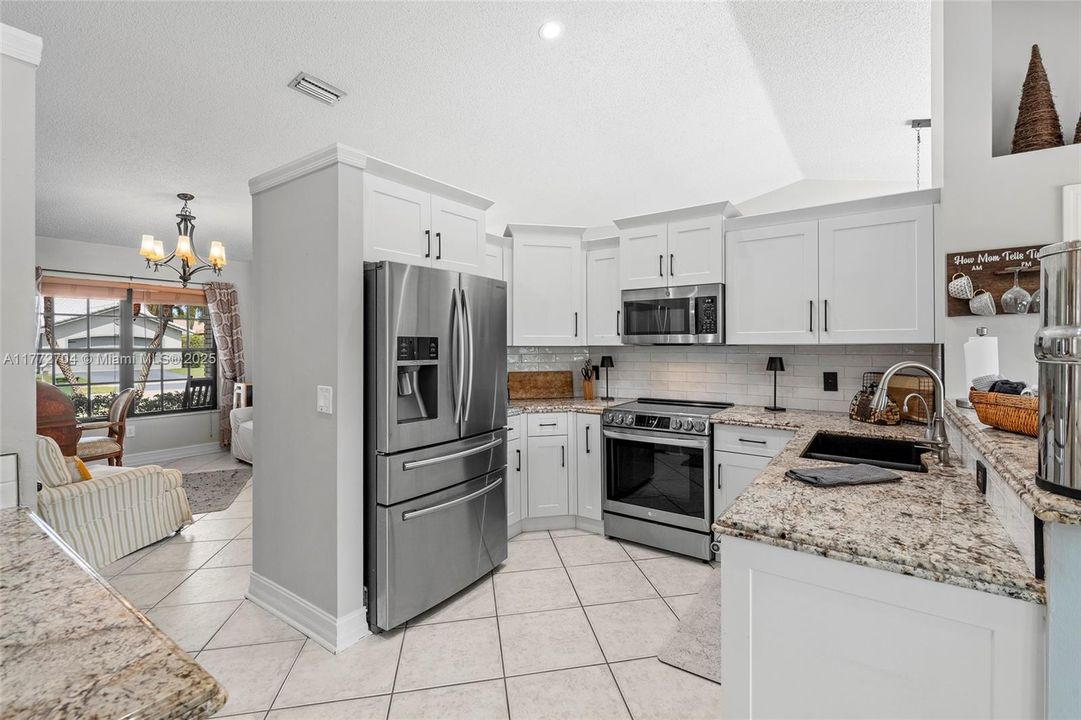 Recently Sold: $840,000 (3 beds, 2 baths, 2365 Square Feet)