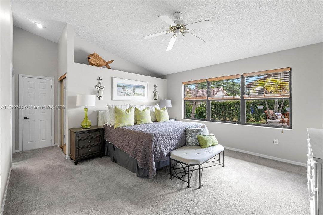 Recently Sold: $840,000 (3 beds, 2 baths, 2365 Square Feet)