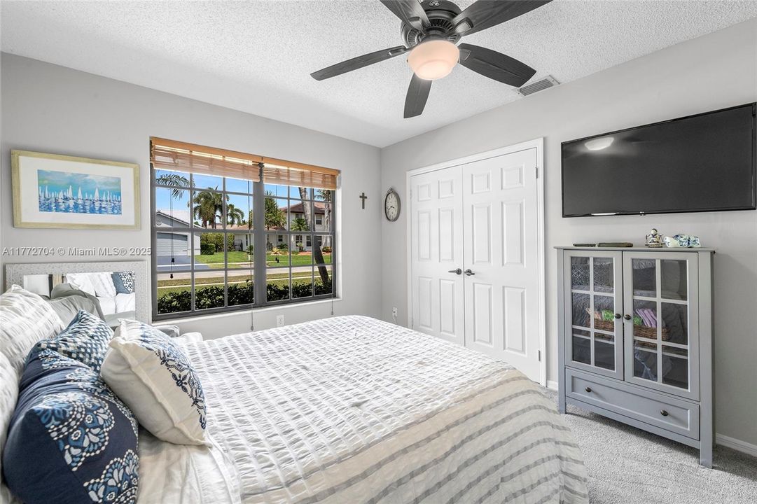 Recently Sold: $840,000 (3 beds, 2 baths, 2365 Square Feet)