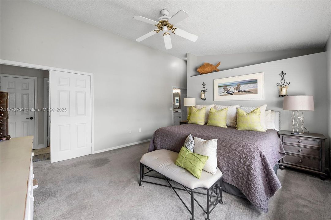 Recently Sold: $840,000 (3 beds, 2 baths, 2365 Square Feet)