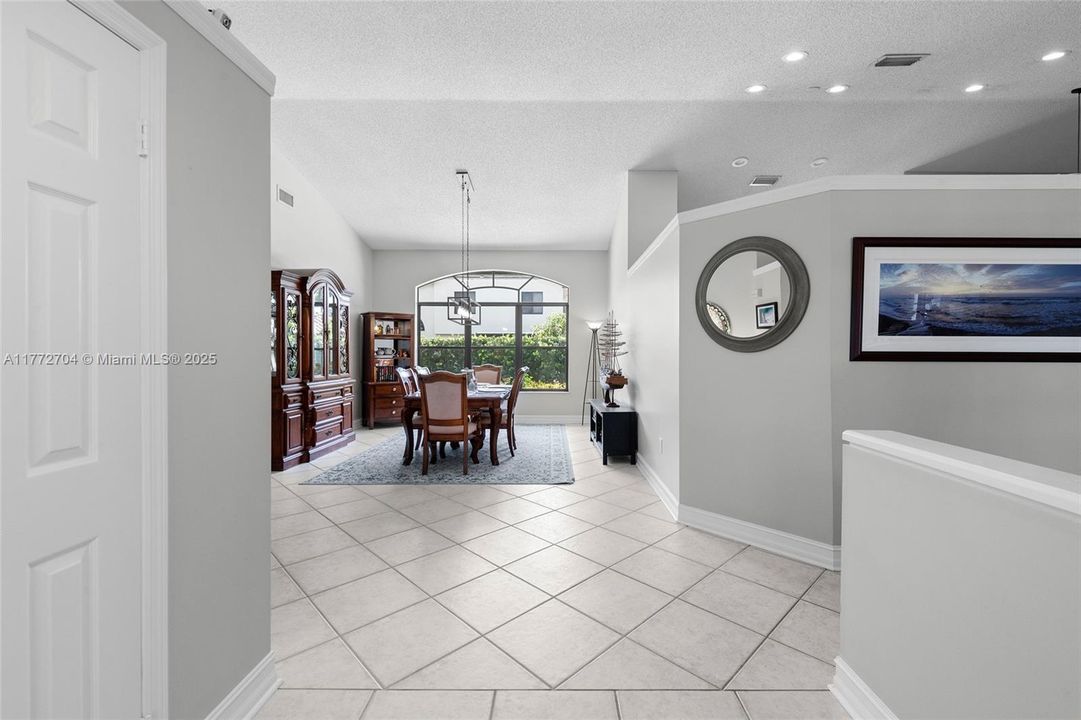 Recently Sold: $840,000 (3 beds, 2 baths, 2365 Square Feet)