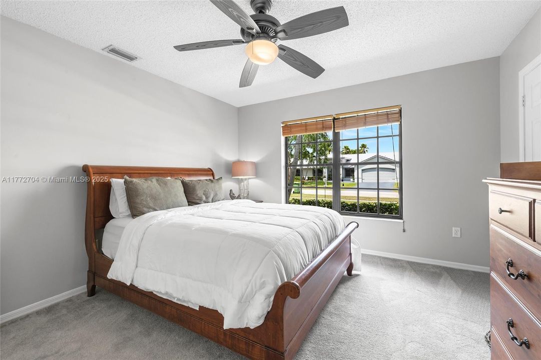 Recently Sold: $840,000 (3 beds, 2 baths, 2365 Square Feet)