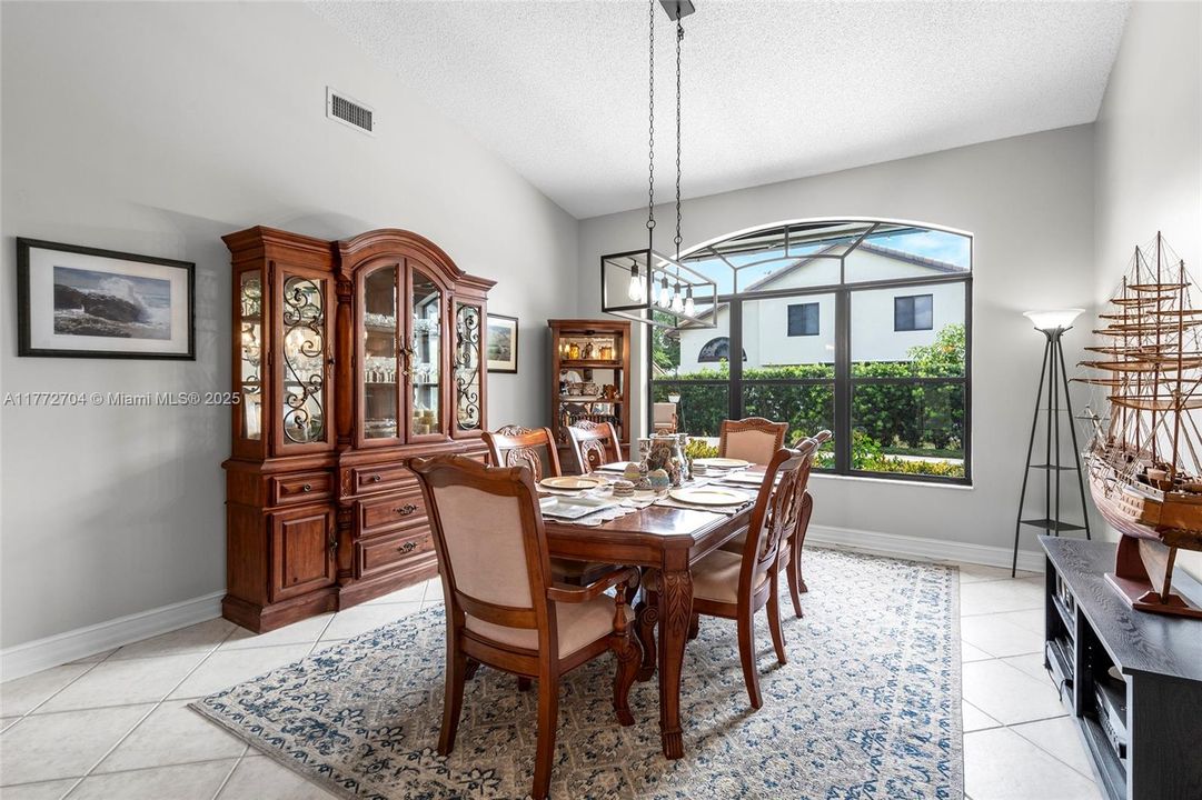 Recently Sold: $840,000 (3 beds, 2 baths, 2365 Square Feet)