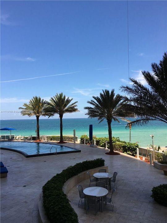 Recientemente alquilado: $4,400 (2 camas, 2 baños, 1301 Pies cuadrados)