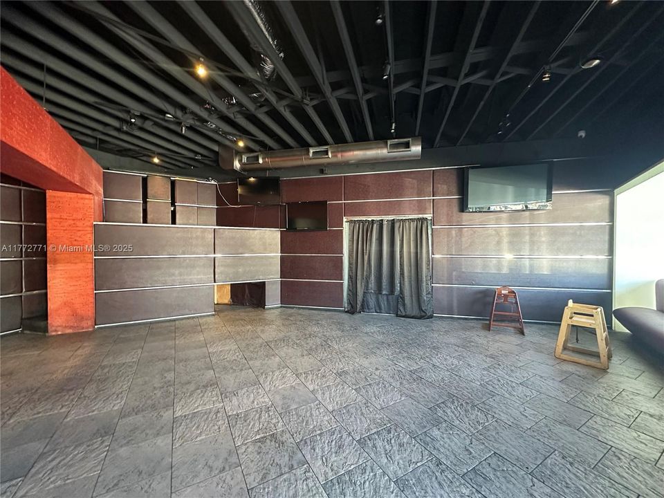 Recently Sold: $4,300,000 (0 beds, 0 baths, 0 Square Feet)