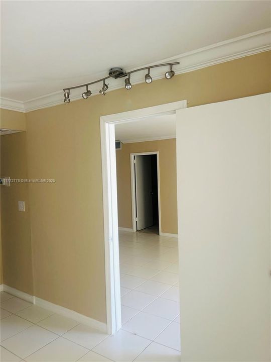 Recently Sold: $675,000 (2 beds, 2 baths, 1031 Square Feet)