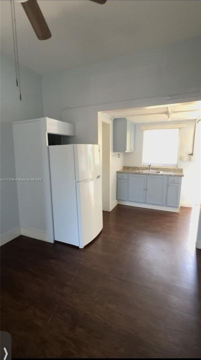 For Rent: $1,600 (1 beds, 1 baths, 4159 Square Feet)